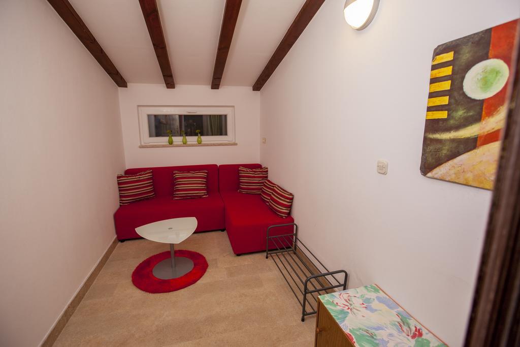 Apartments Villa Ban Rovinj Room photo