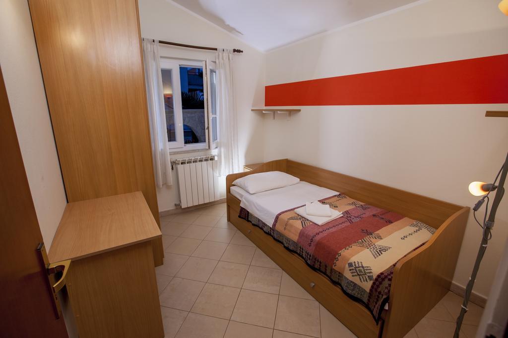 Apartments Villa Ban Rovinj Room photo