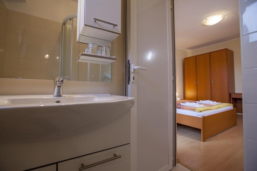 Apartments Villa Ban Rovinj Room photo
